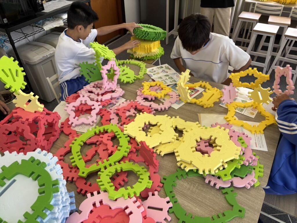 中学生の職場体験の様子